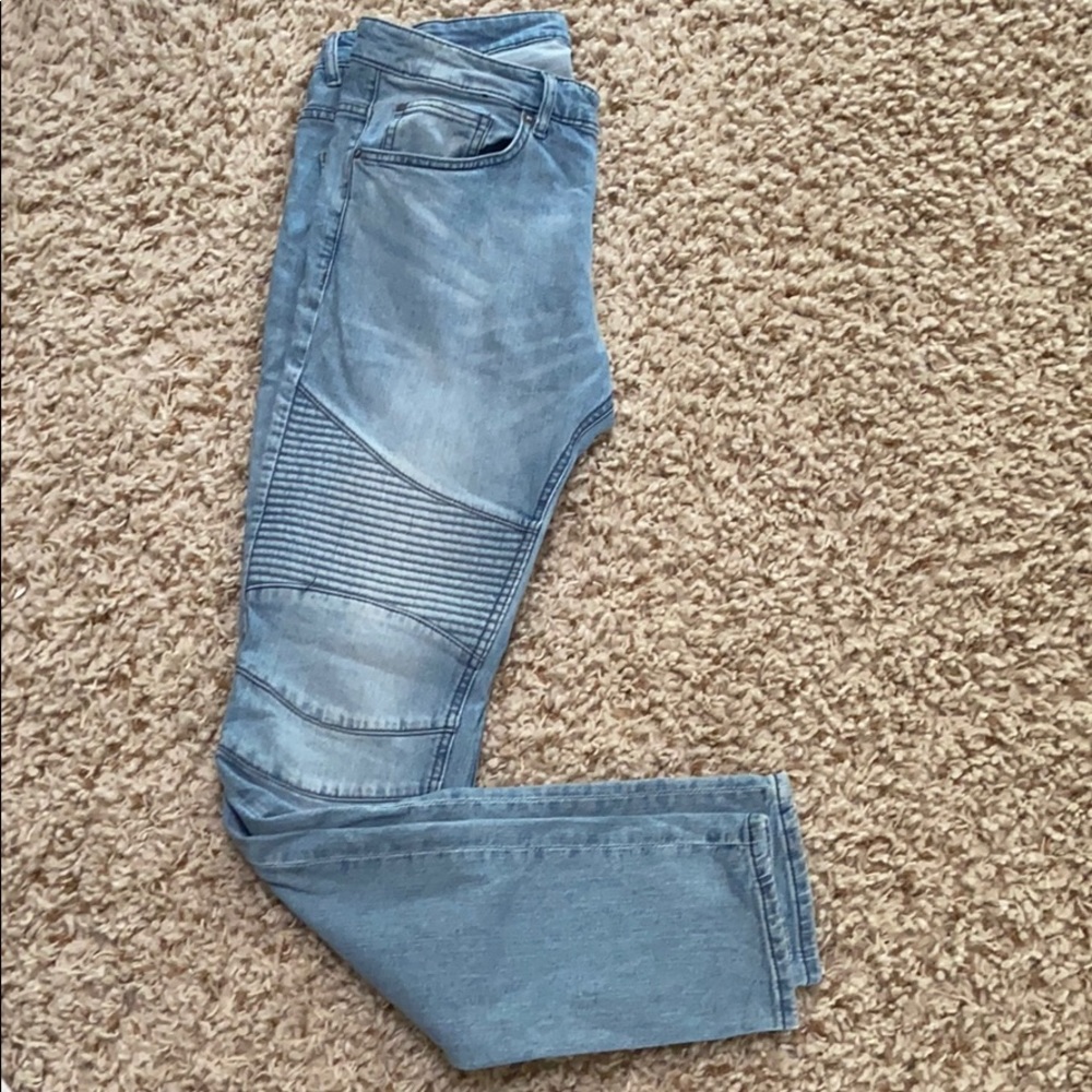 🌹Divided Men’s skinny Jeans🔥🎊